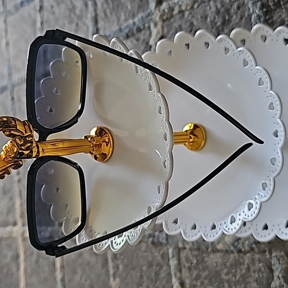 Fashion Chic Square Oversized Sunglasses Retro Style For Women - Picture 6 of 8